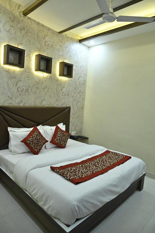 Guntas Residency Hotel Amritsar Exterior photo