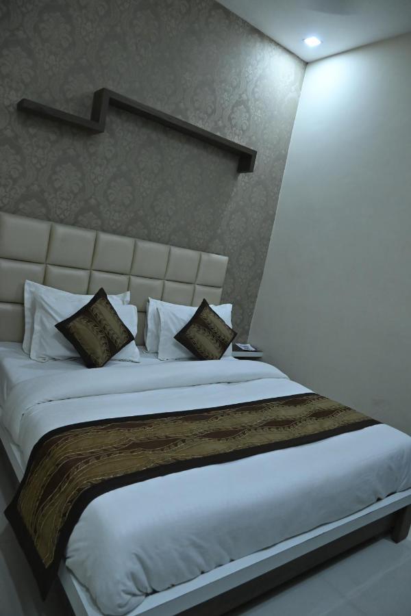 Guntas Residency Hotel Amritsar Exterior photo