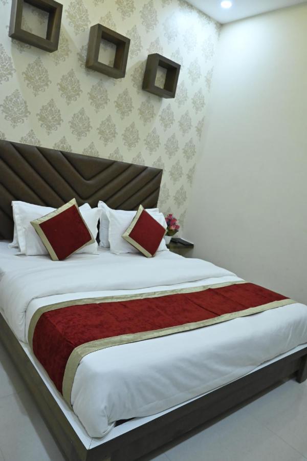 Guntas Residency Hotel Amritsar Exterior photo